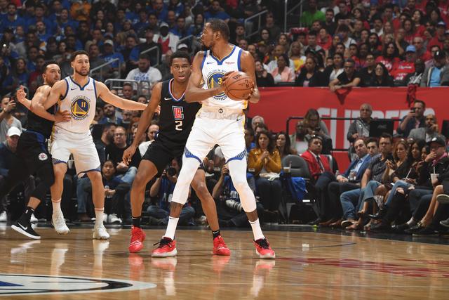 38岁拉莫斯在社交媒体晒照发文：秋季训练！